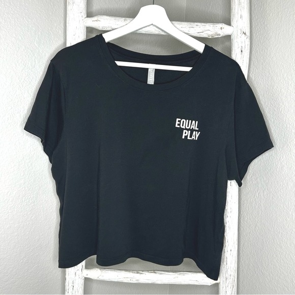 Athleta Equal Play Black Crop Top Short Sleeve‎ Athleisure T Shirt Womens L - Picture 1 of 5
